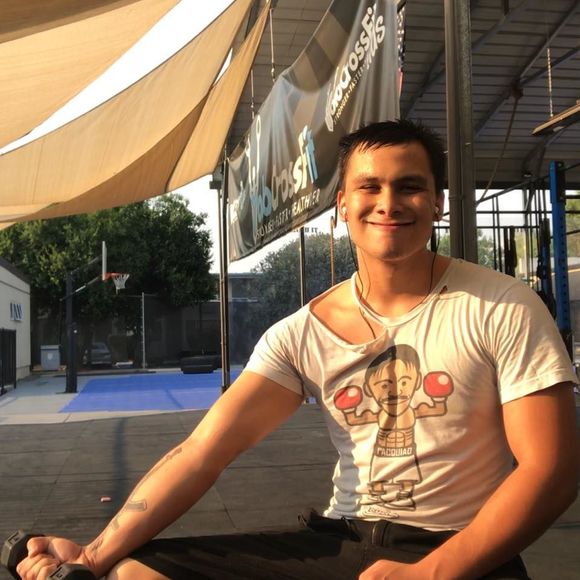 Meet your Posher, Benedicto - Picture 1 of 1